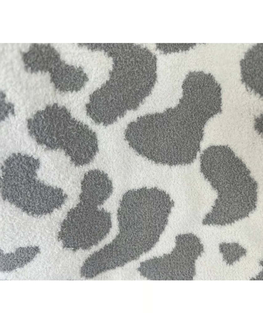 A closeup view of the knit pattern